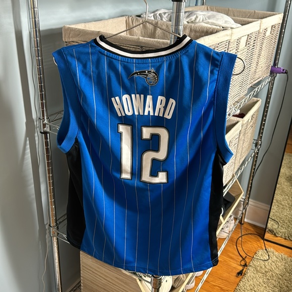 Orlando Howard 12 Basketball Jersey - Picture 3 of 3